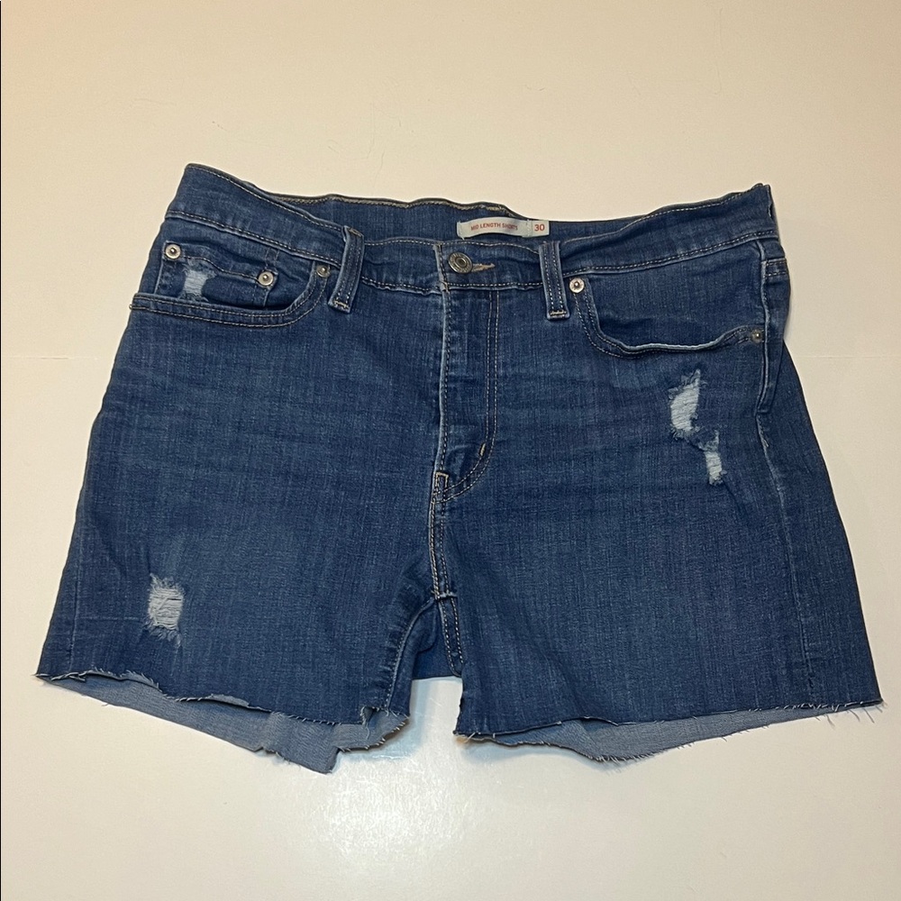 Levi's Women’s Mid Length Distressed Cut Off Jean Shorts Sz 30 Raw Hem 90s Edgy